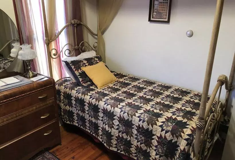 住宿加早餐 Keller House