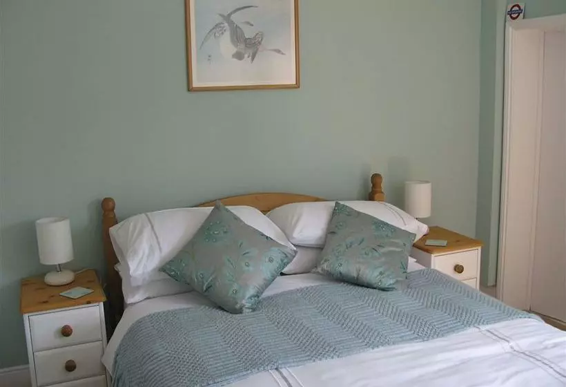 تختخواب و صبحانه Number 64