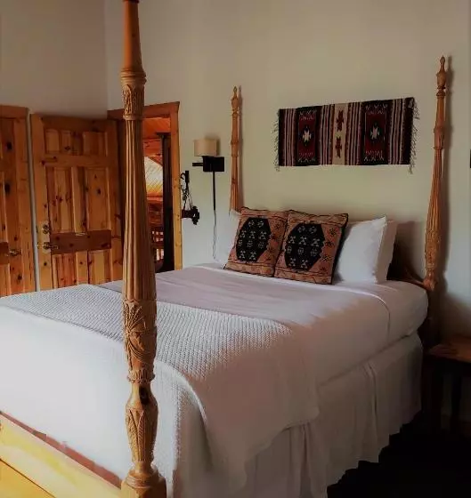 住宿加早餐  Wild Horse Inn