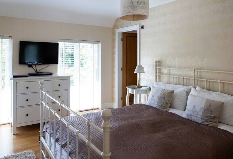 Birch House Bed & Breakfast