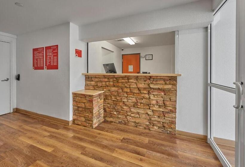 Extended Suites Monterrey Aeropuerto