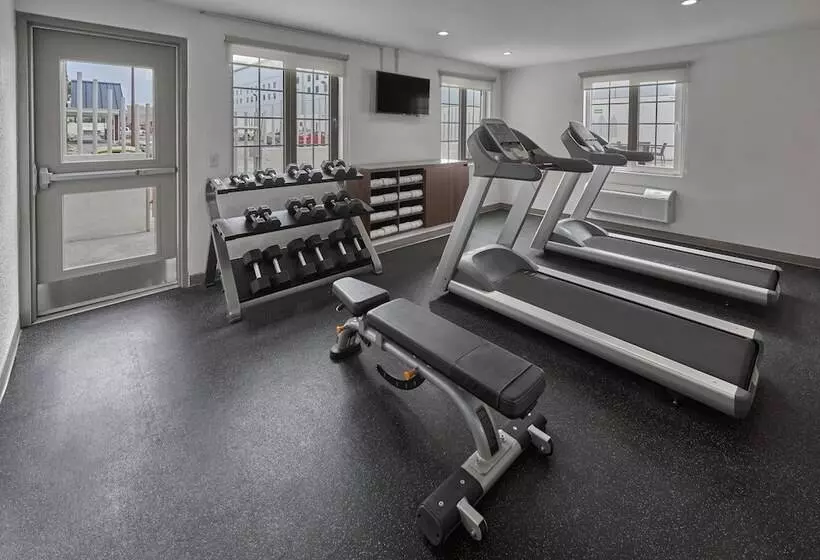 Extended Suites Monterrey Aeropuerto