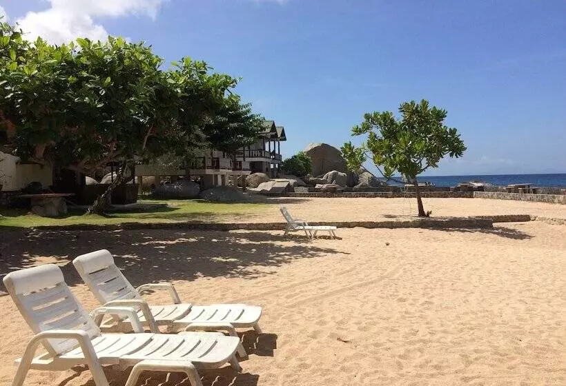 Family Tanotebay Resort