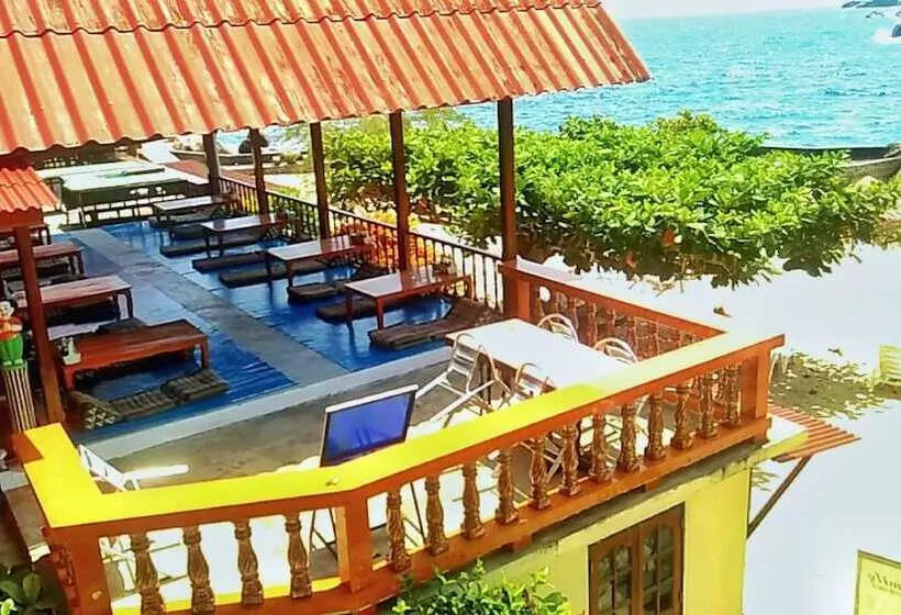 Family Tanotebay Resort