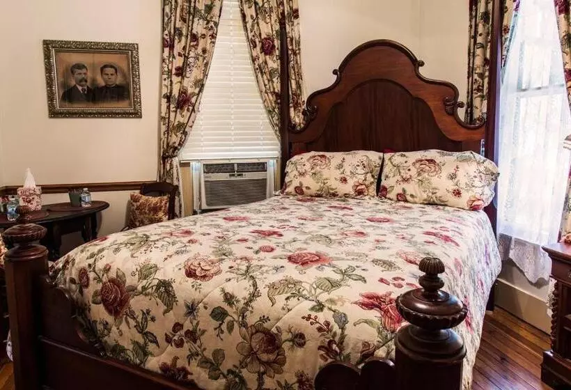 Hidden Springs Bed And Breakfast