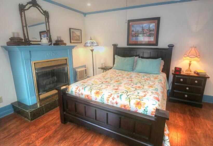 Hidden Springs Bed And Breakfast