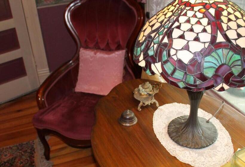 Hidden Springs Bed And Breakfast