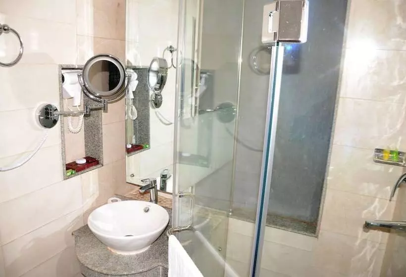 Hilltake Wellness Resort And Spa