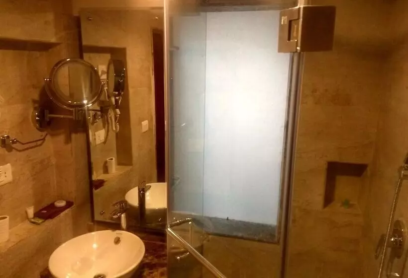 Hilltake Wellness Resort And Spa