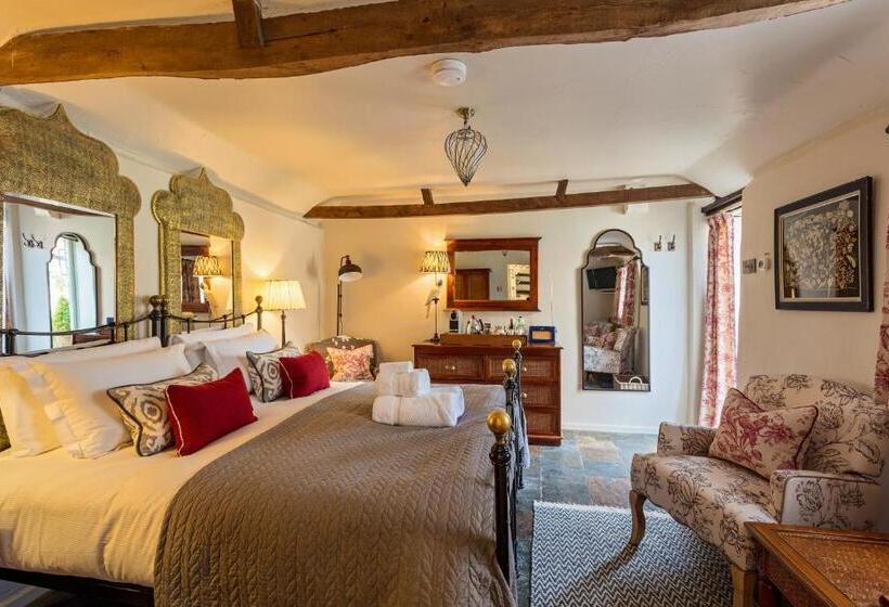 Holly Lodge Boutique B&b