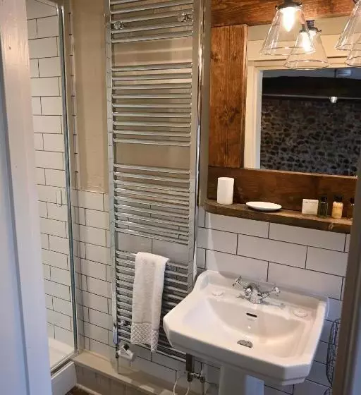 Holly Lodge Boutique B&b