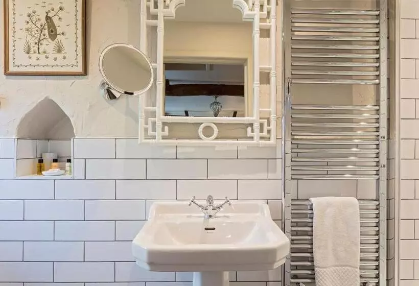 Holly Lodge Boutique B&b