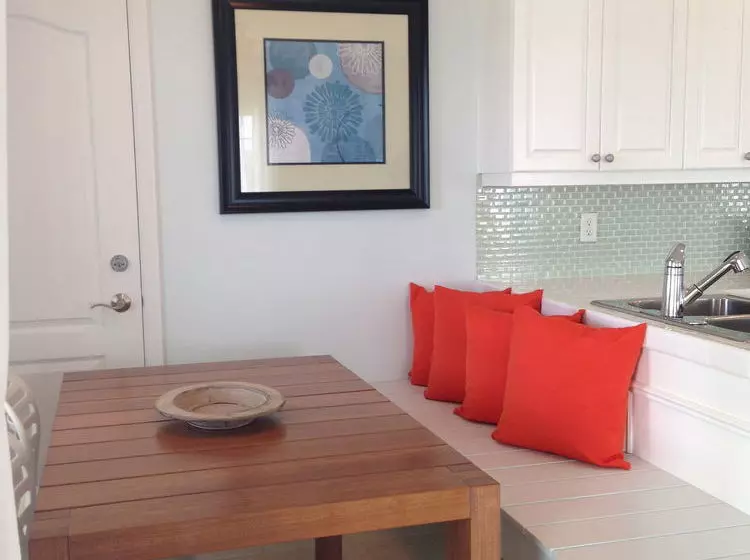 هتل Beach House  All Inclusive Adults Only