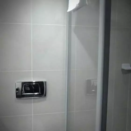 호텔 Black Mountain Leisure & Conference