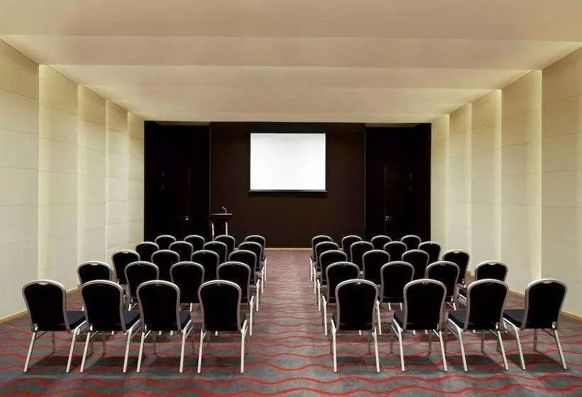 בית מלון כפרי Four Points By Sheraton Qingdao, West Coast