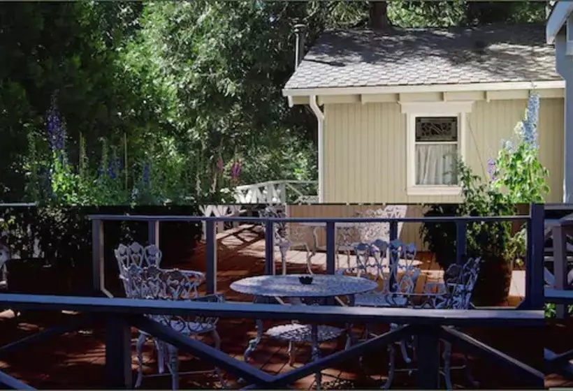 ホテル Narrow Gauge Inn