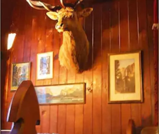 ホテル Narrow Gauge Inn
