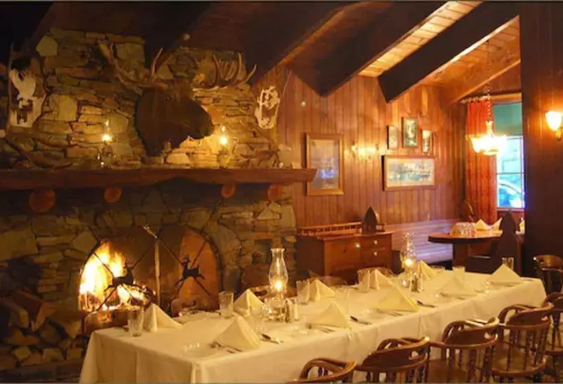 ホテル Narrow Gauge Inn