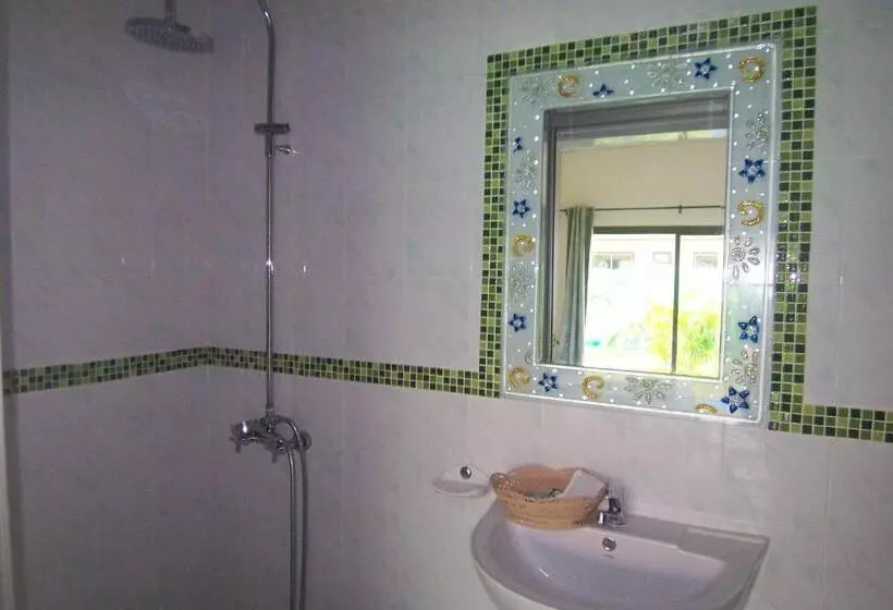 酒店 Phuket Airport Overnight