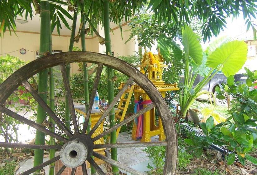 酒店 Phuket Airport Overnight