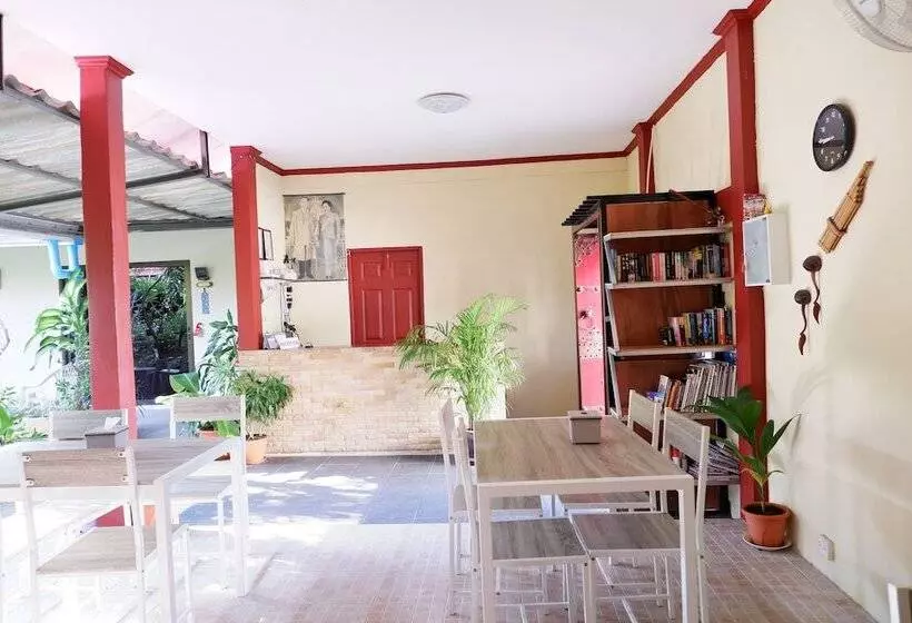 酒店 Phuket Airport Overnight