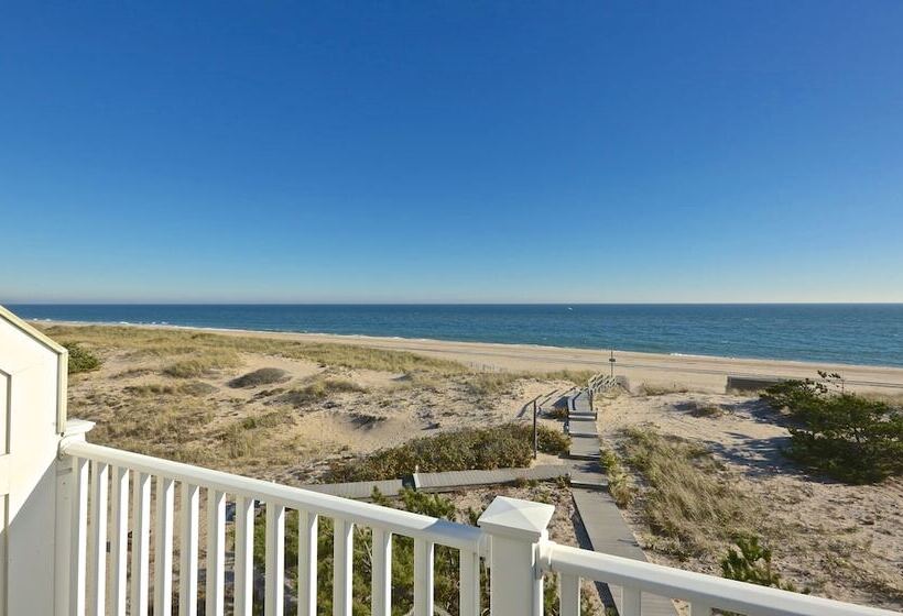 فندق Sea Crest Resort