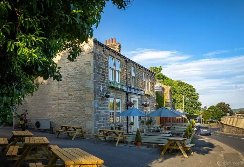 فندق The Craven Heifer Addingham