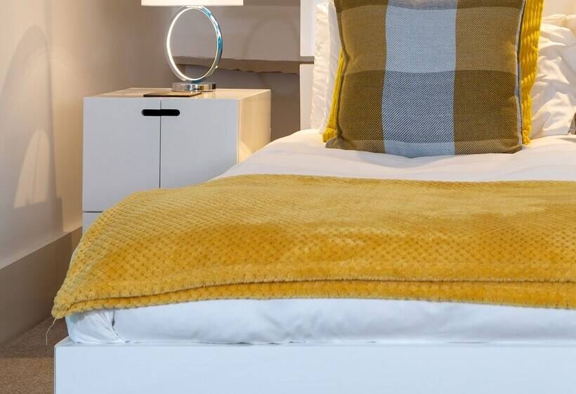 Hotel The Craven Heifer Addingham