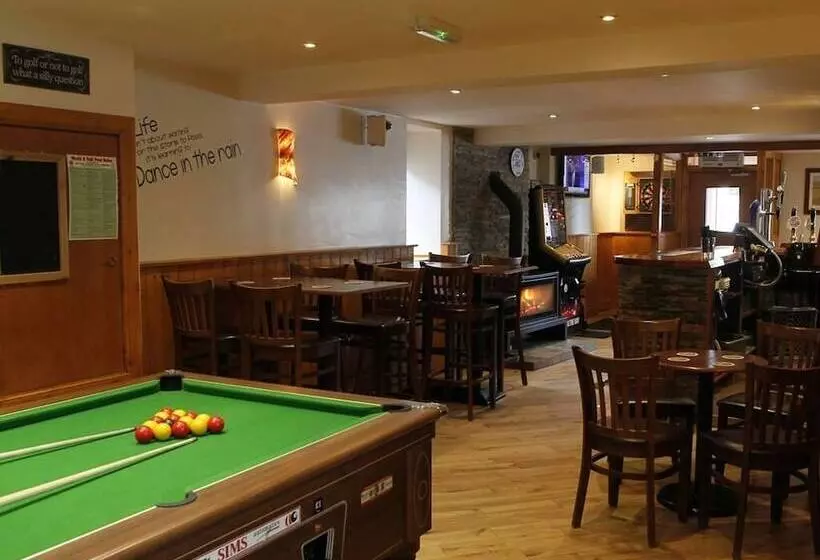 ホテル Elphinstone