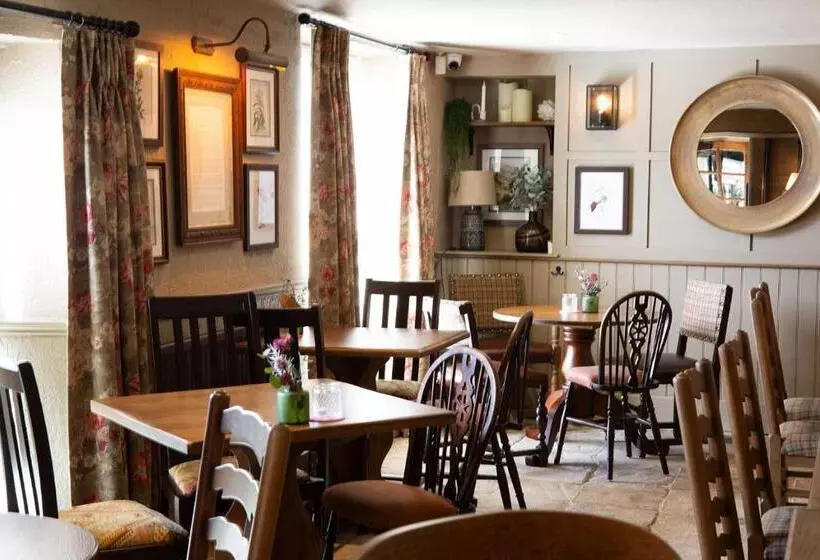 Hotel Ye Olde Cheshire Cheese