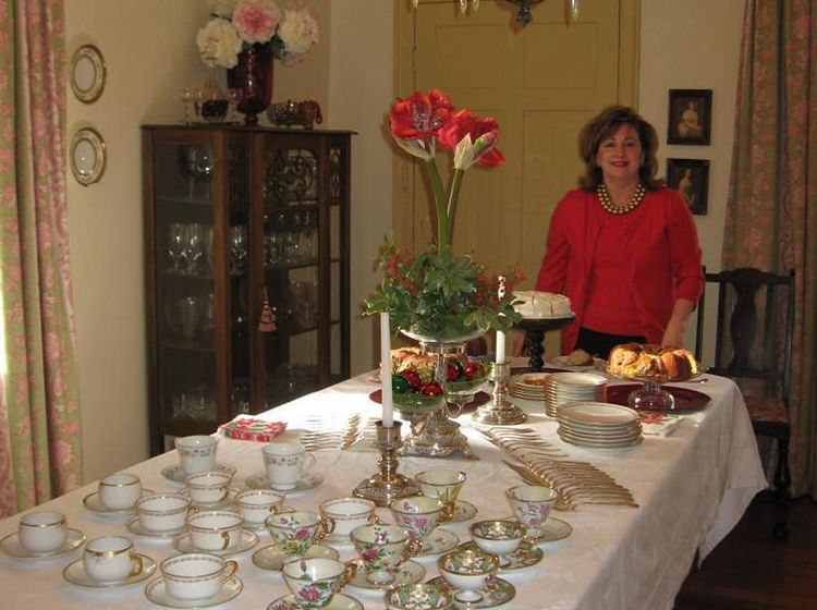 Magnolia Cottage Bed And Breakfast