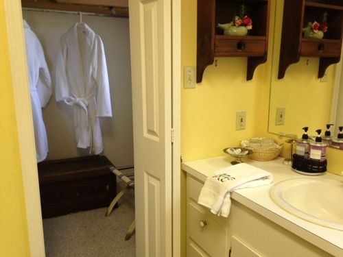 Magnolia Cottage Bed And Breakfast