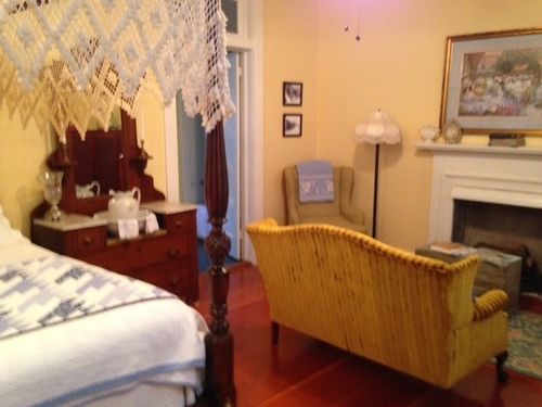 Magnolia Cottage Bed And Breakfast