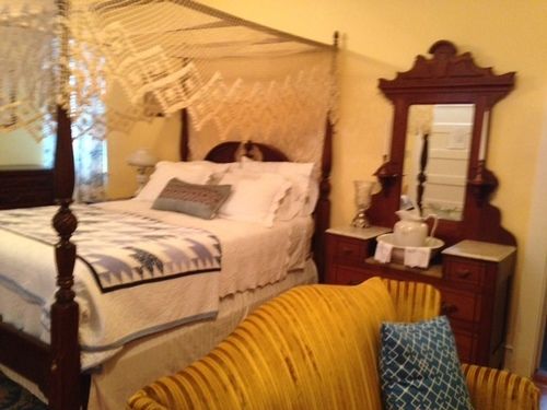 Magnolia Cottage Bed And Breakfast