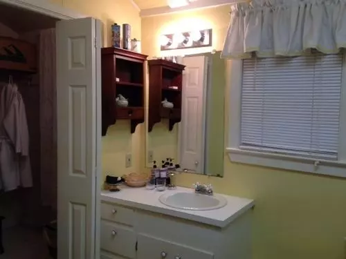 Magnolia Cottage Bed And Breakfast