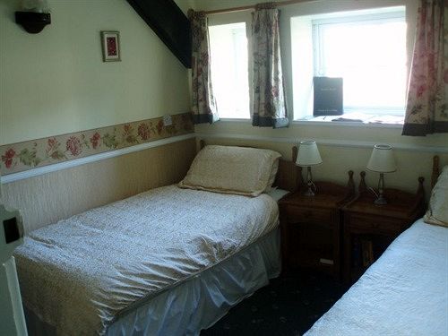 بنسيون Burnley House