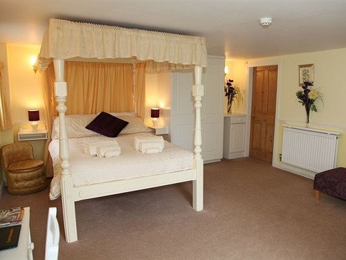 بنسيون Burnley House