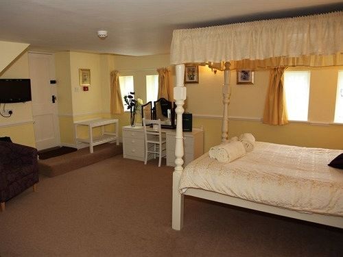 بنسيون Burnley House