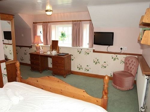 بنسيون Burnley House