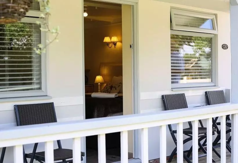 ペンション Henley Boutique Lodges