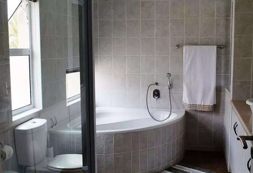 پانسیون Vogelstrand Guesthouse