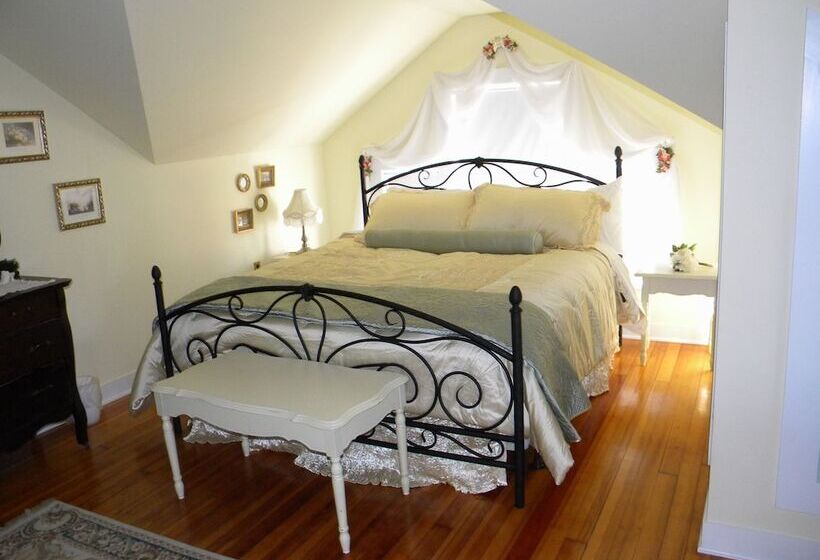 The Decker House Bed & Breakfast