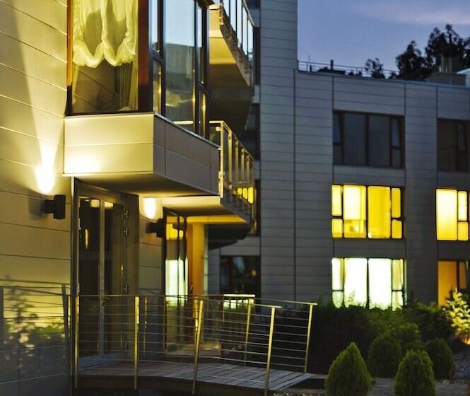 Triton Park Apartments