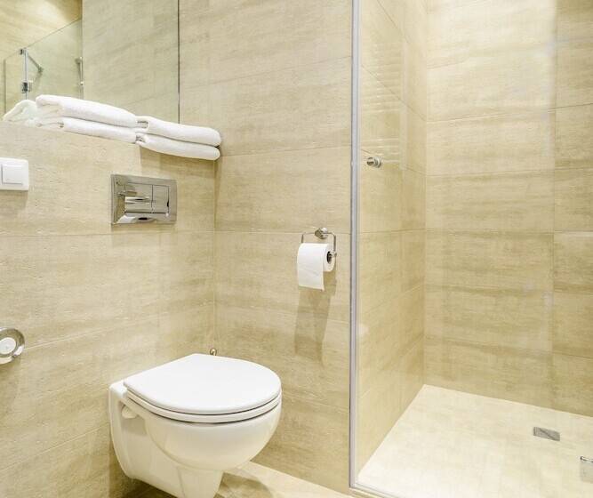 Triton Park Apartments