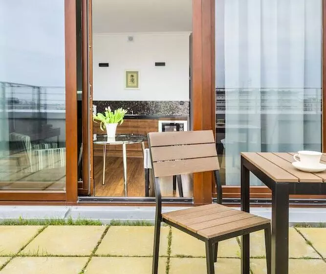 Triton Park Apartments