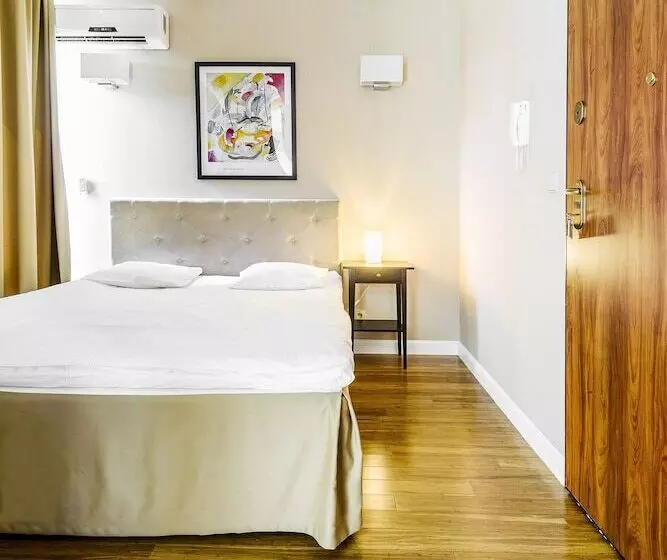 Triton Park Apartments