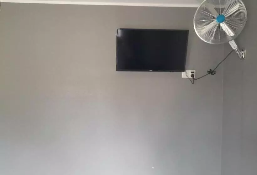 ユースホステル Czerwony Szafir Grodzisk