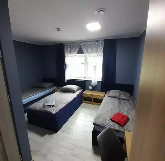 ユースホステル Czerwony Szafir Grodzisk