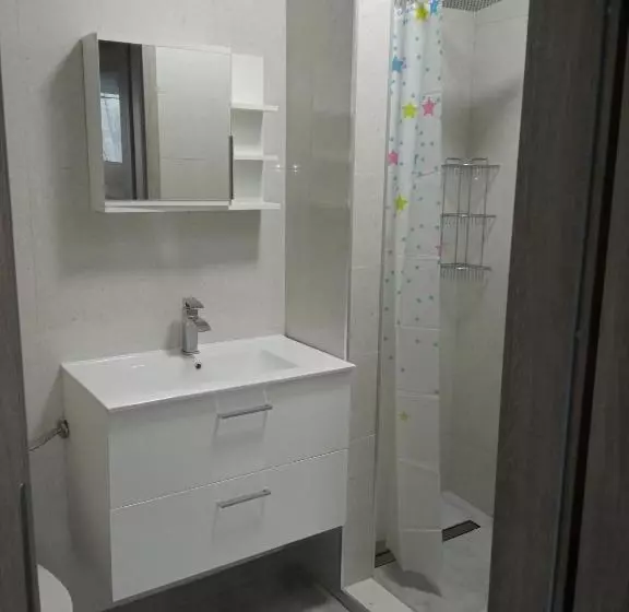 ユースホステル Czerwony Szafir Grodzisk