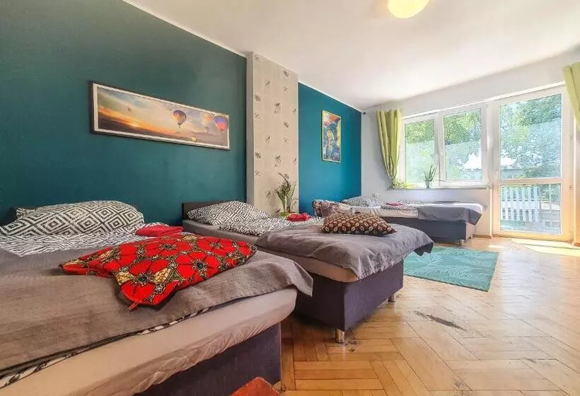 Retkeilymaja Mazurska 8a